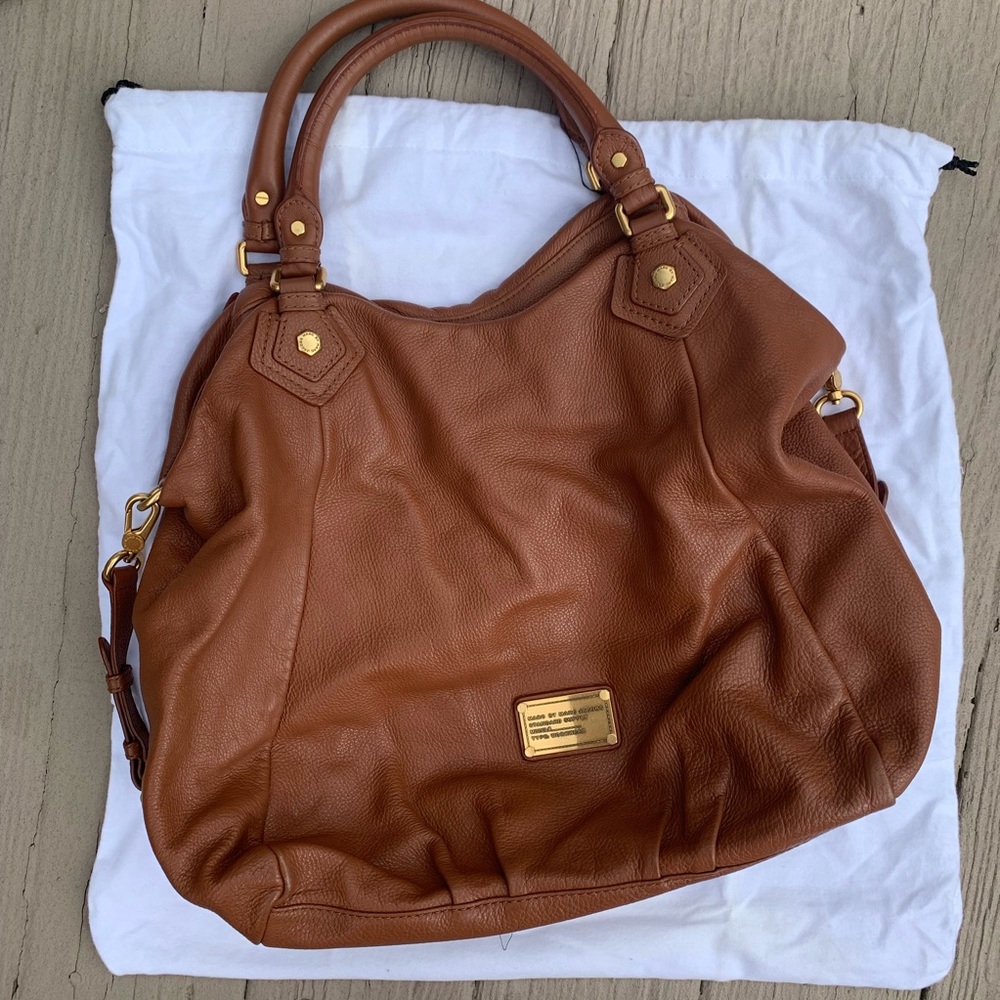 Buttery soft Marc by Marc Jacobs cognac bag - Picture 2 of 8